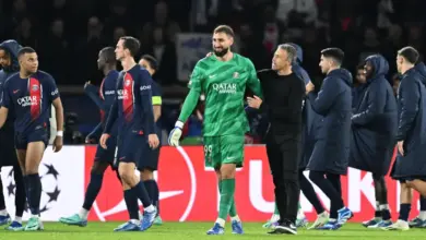 Donnarumma returns to troubled Milan.