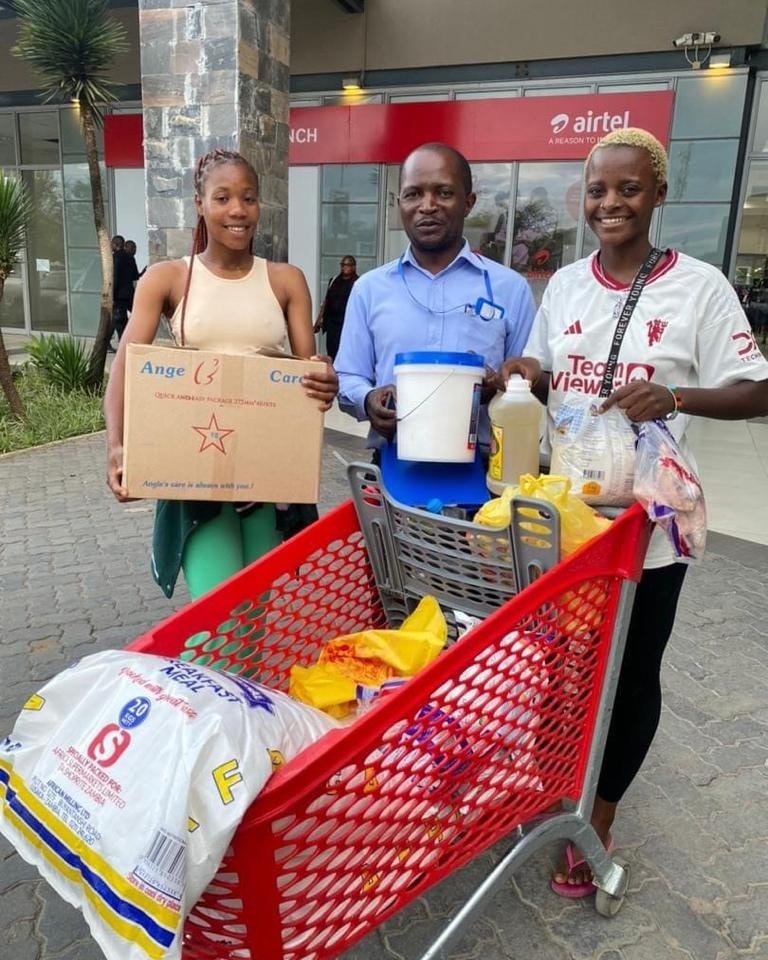 ELITE LADIES PAULINE ZULU BRINGS SMILES WITH DONATION TO DEVINE GRACE ORPHANAGE SCHOOL.