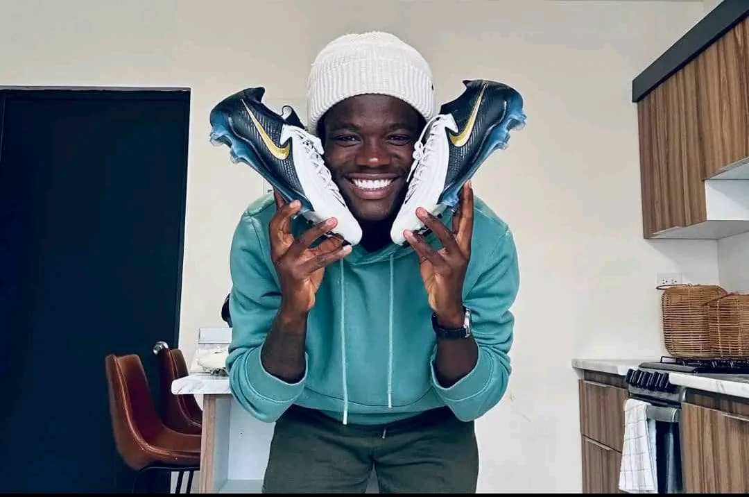 Zambian Football Star Prisca Chilufya Receives Nike Boots