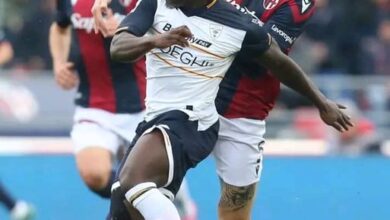 Zambian Winger Lameck Banda Suffers Injury in Lecce's Serie A Defeat